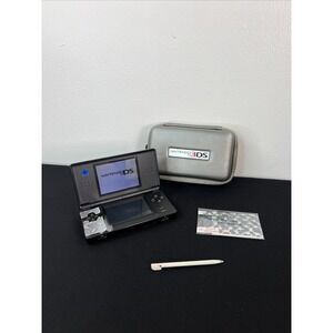 Nintendo DS Lite Handheld System w stylus, Case  (USG-001)